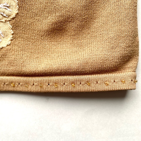 Alfred Dunner Short Sleeve Sweater with Appliqué Floral Detail - Picture 5 of 11